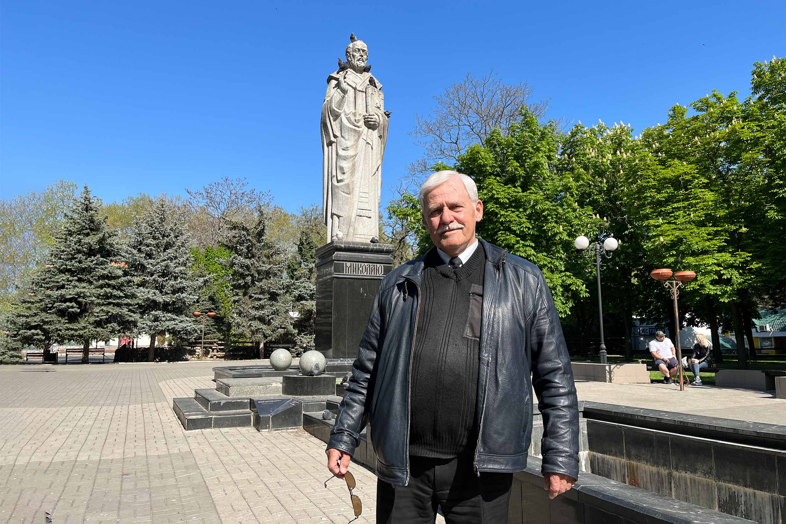 Deputy harbourmaster Nikolai Nazarenko. © IWPR