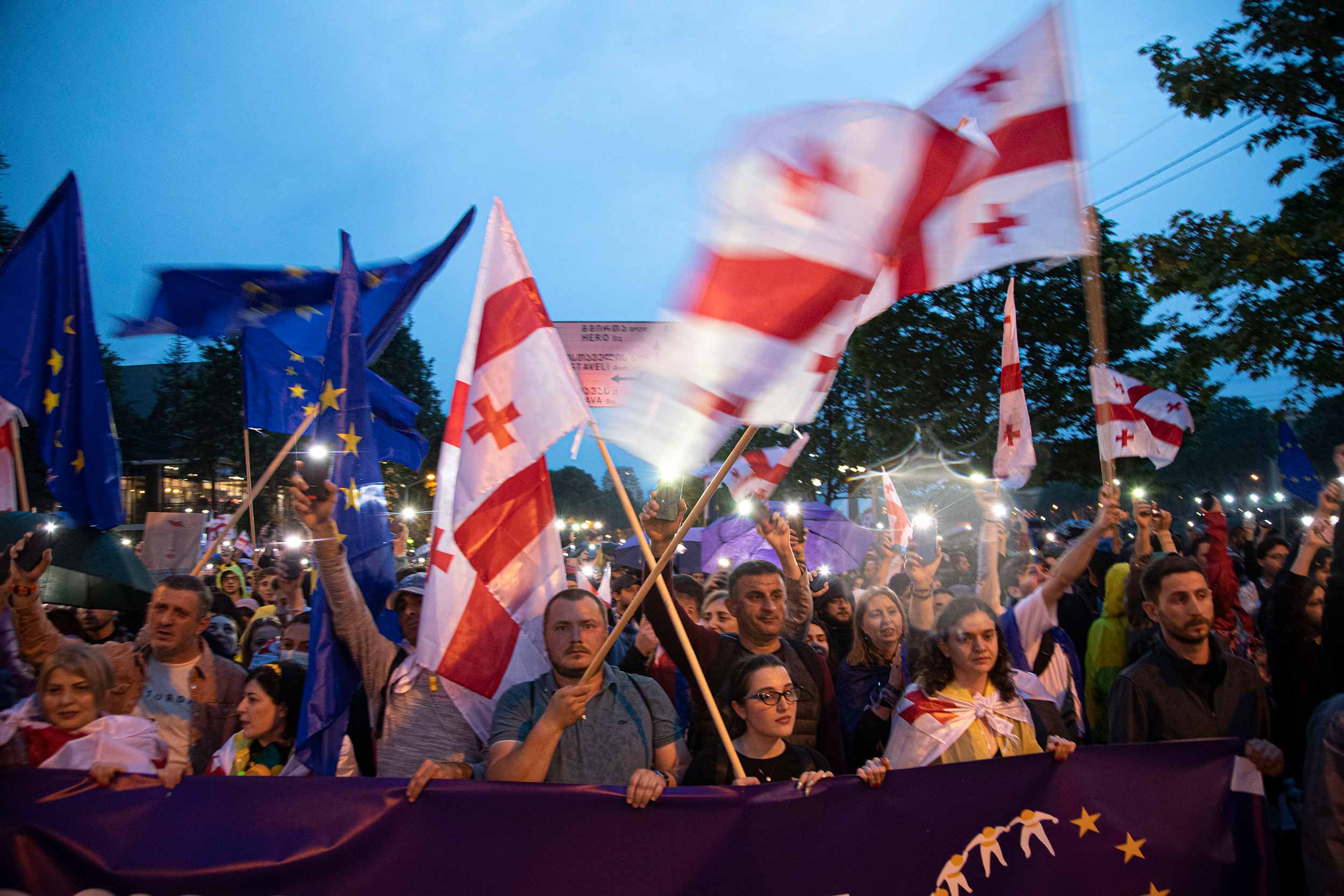 Thousands of demonstrators opposing the bill on 'transparency of foreign influence' gather in the Georgian capital Tbilisi on May 11, 2024 in Tbilisi, Georgia. © Daro Sulakauri/Getty Images