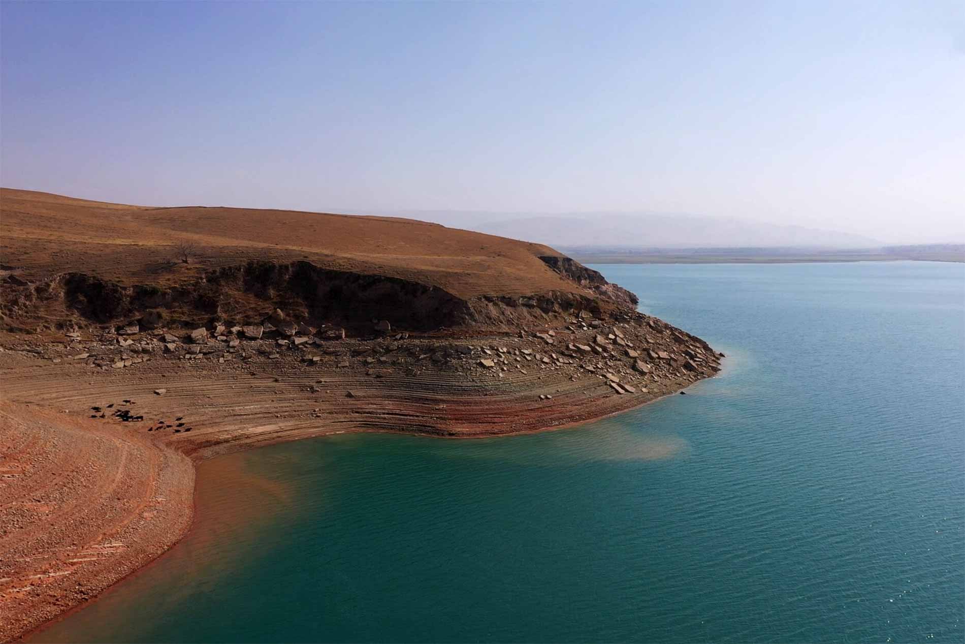 Uzbekistan has been the main user of the Kampir-Abad water reservoir since it was built in 1983 on the territory of the then Kyrgyz Soviet republic. It is of strategic importance to the country, as it irrigates over two million hectares of agricultural land. Despite the agreement on joint management of water resources, Kyrgyz residents fear that Uzbekistan would restrict Kyrgyzstanis' access to water. © Bektursun Stamkulov/RFE