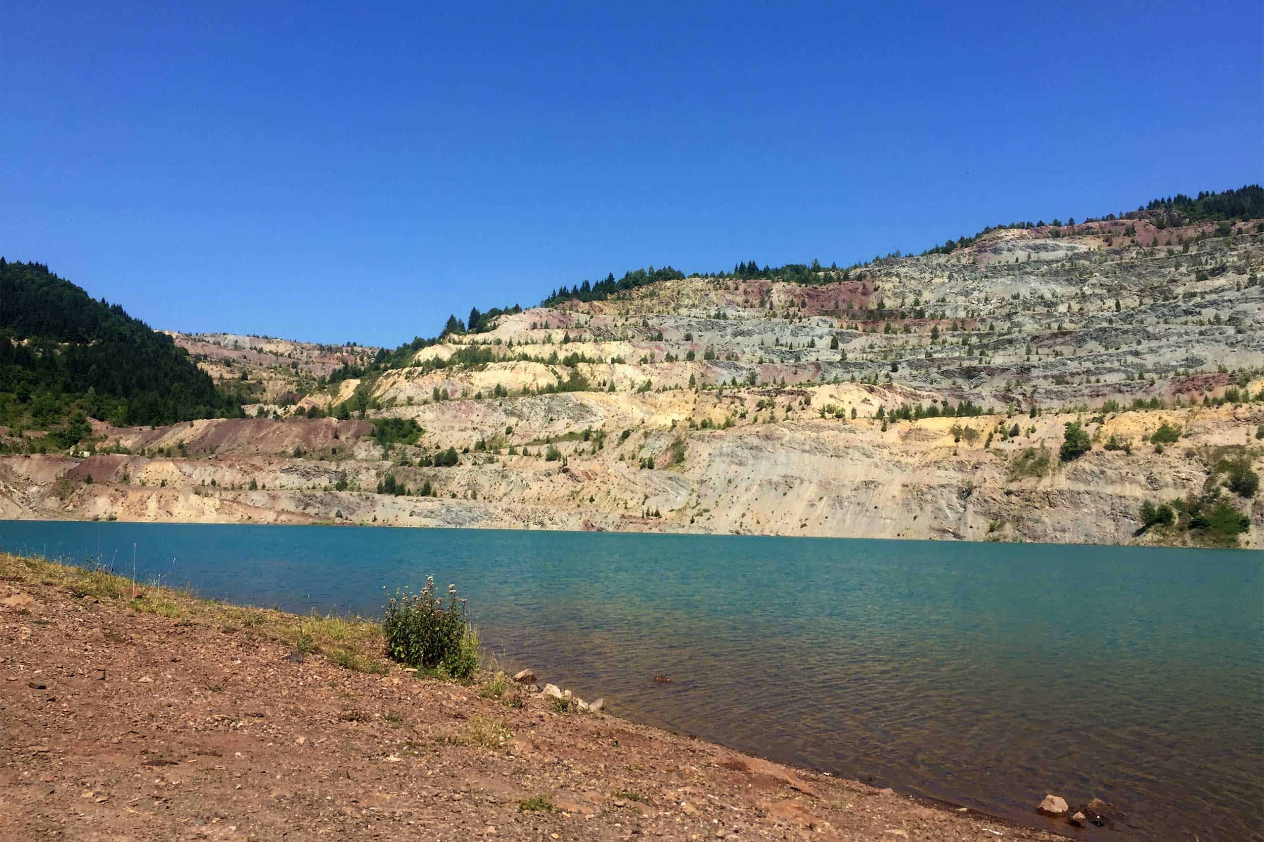 A mine pit lake in Vareš called Nula (Zero), which was created when a local mine stopped working at the beginning of Bosnia's 1992-1995 war. © IWPR