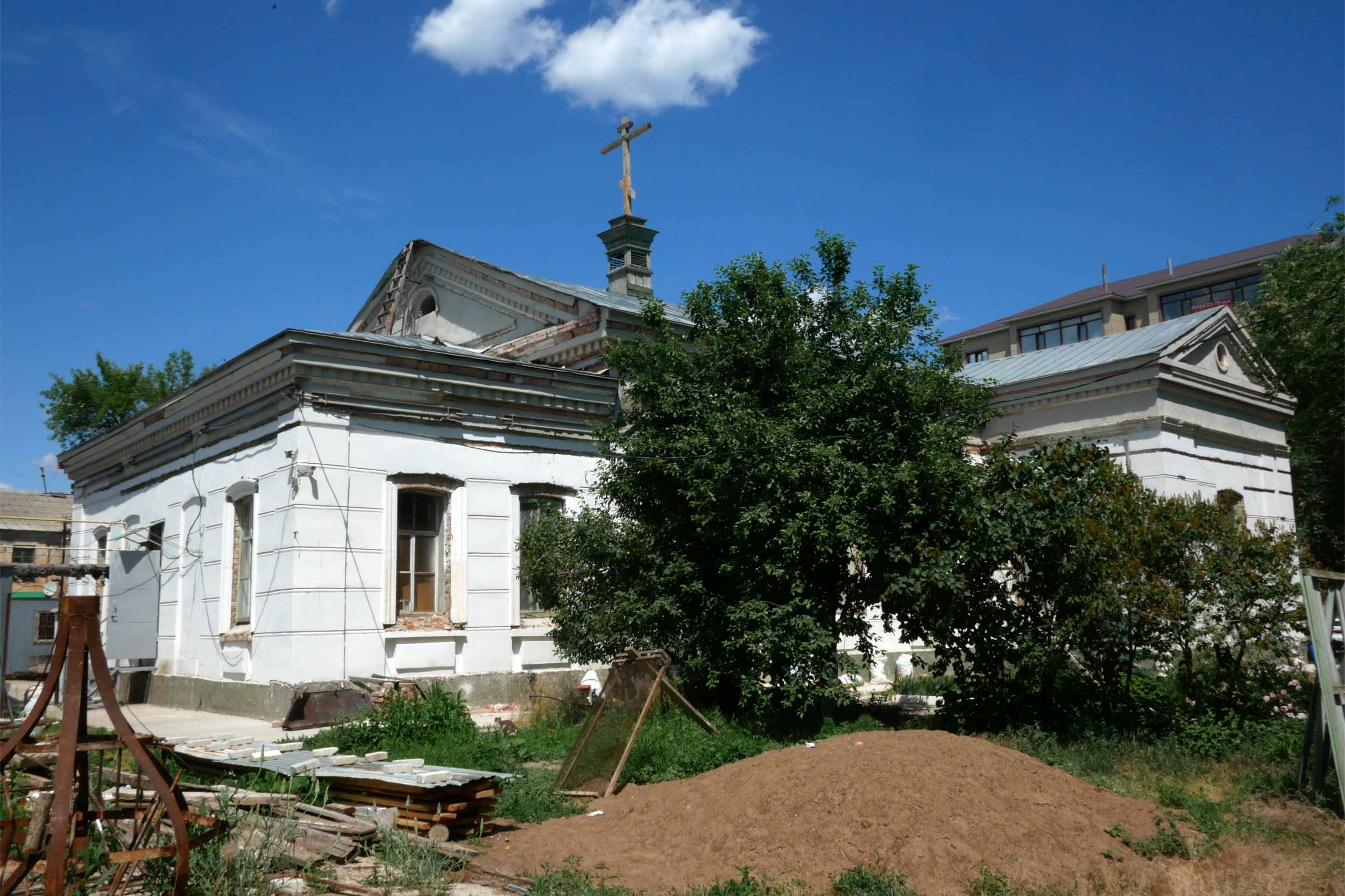 Named after the intercession of the Holy Virgin, the church in Uralsk, in north-west Kazakstan, was built in 1888, at a stage when persecution by authorities was relatively mild. It was used for various other purposes during the Soviet Union and it returned to be a church in 1987. © Talgat Umarov