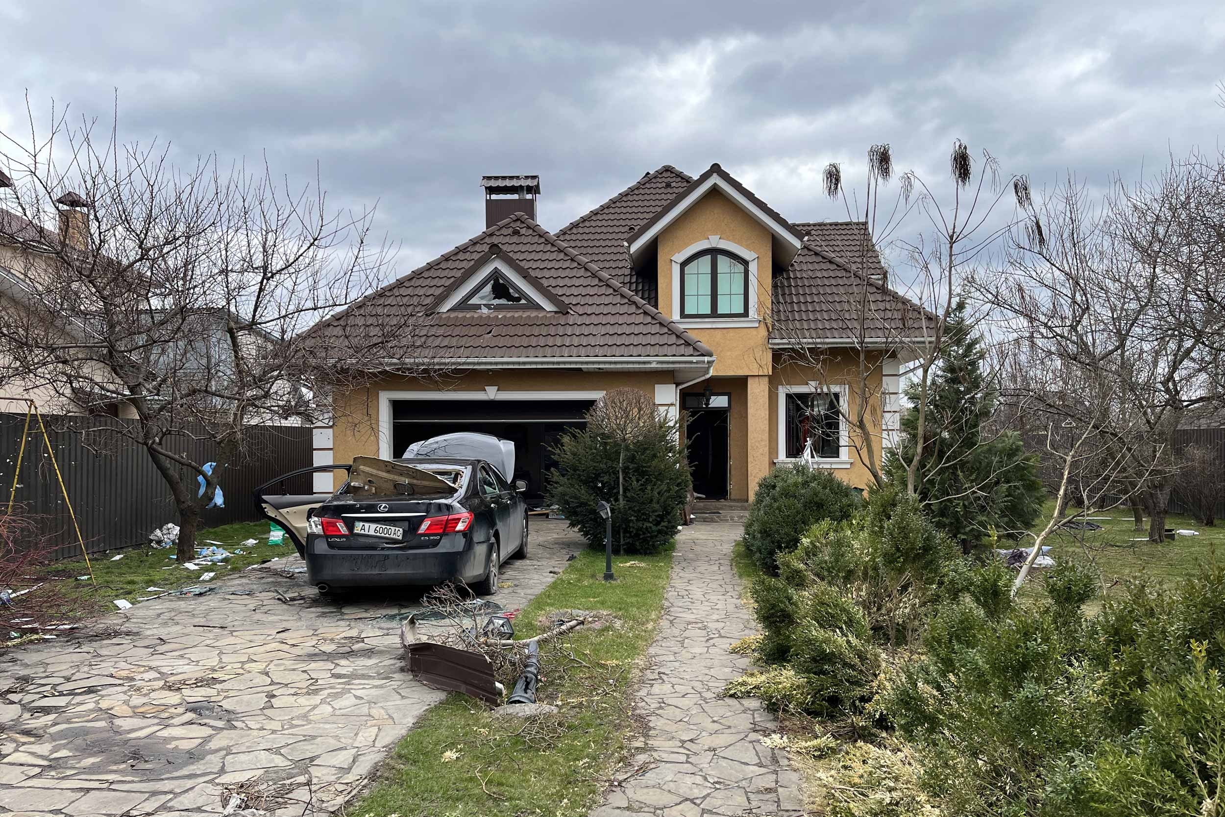 A family home in Hostomel where neighbours discovered two bodies after the withdrawal of Russian forces, 6 April 2022. © IWPR