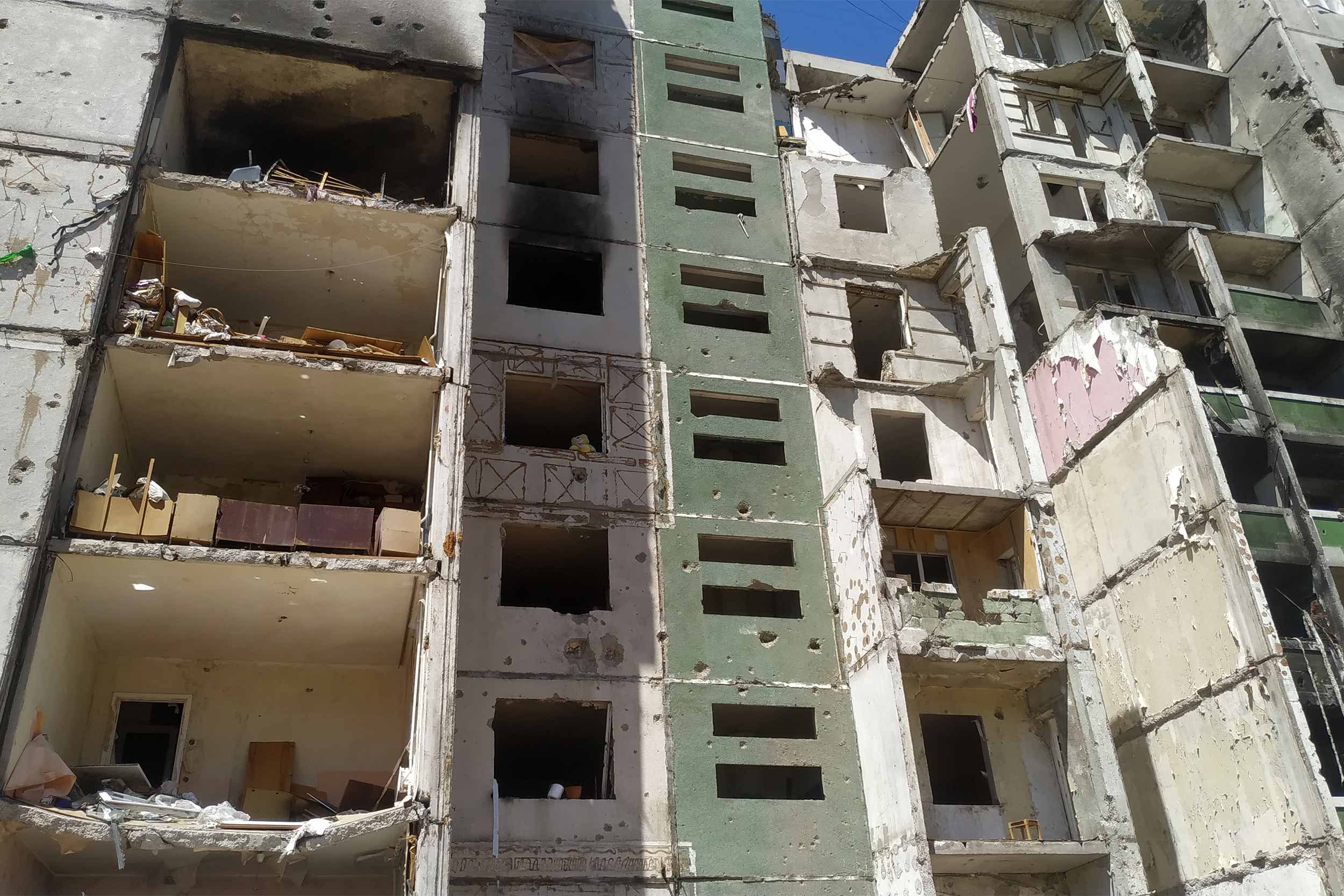 A residential building in Chernihiv devastated by Russian shelling. © I. Domashchenko